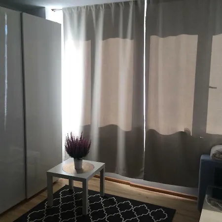 Apartament Kawalerka W Srodmiesciu Gdanska *